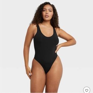 NWT Maidenform Basically Sexy Seamless Smoothing Thong Bodysuit Size XL Black